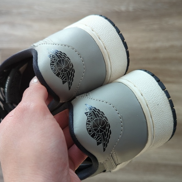 Air Jordan 1 Low OG Shadow 2015 (Mens 6.5/Women's 8) - Picture 6 of 12